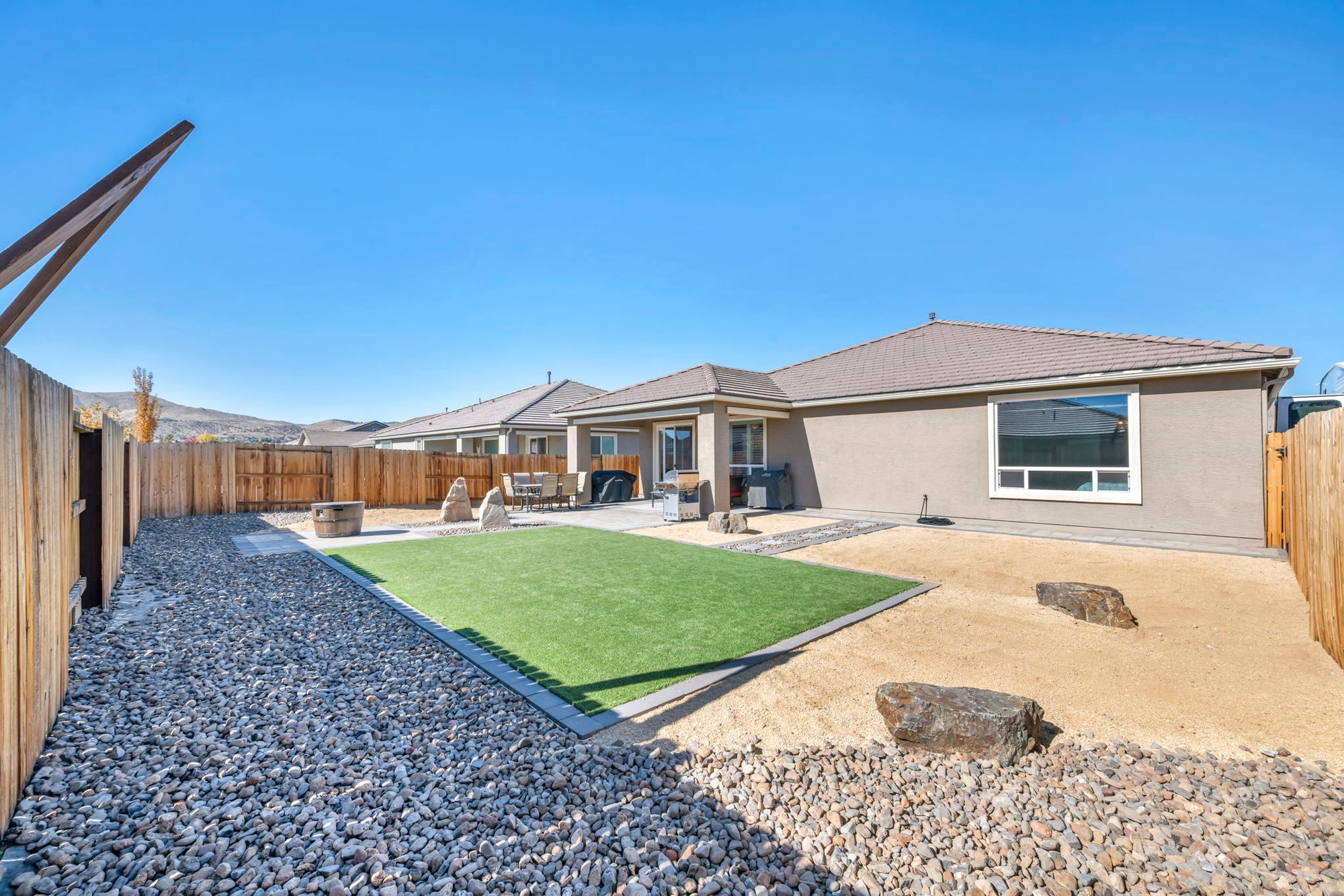 10-web-or-mls-1030-garden-pond-way