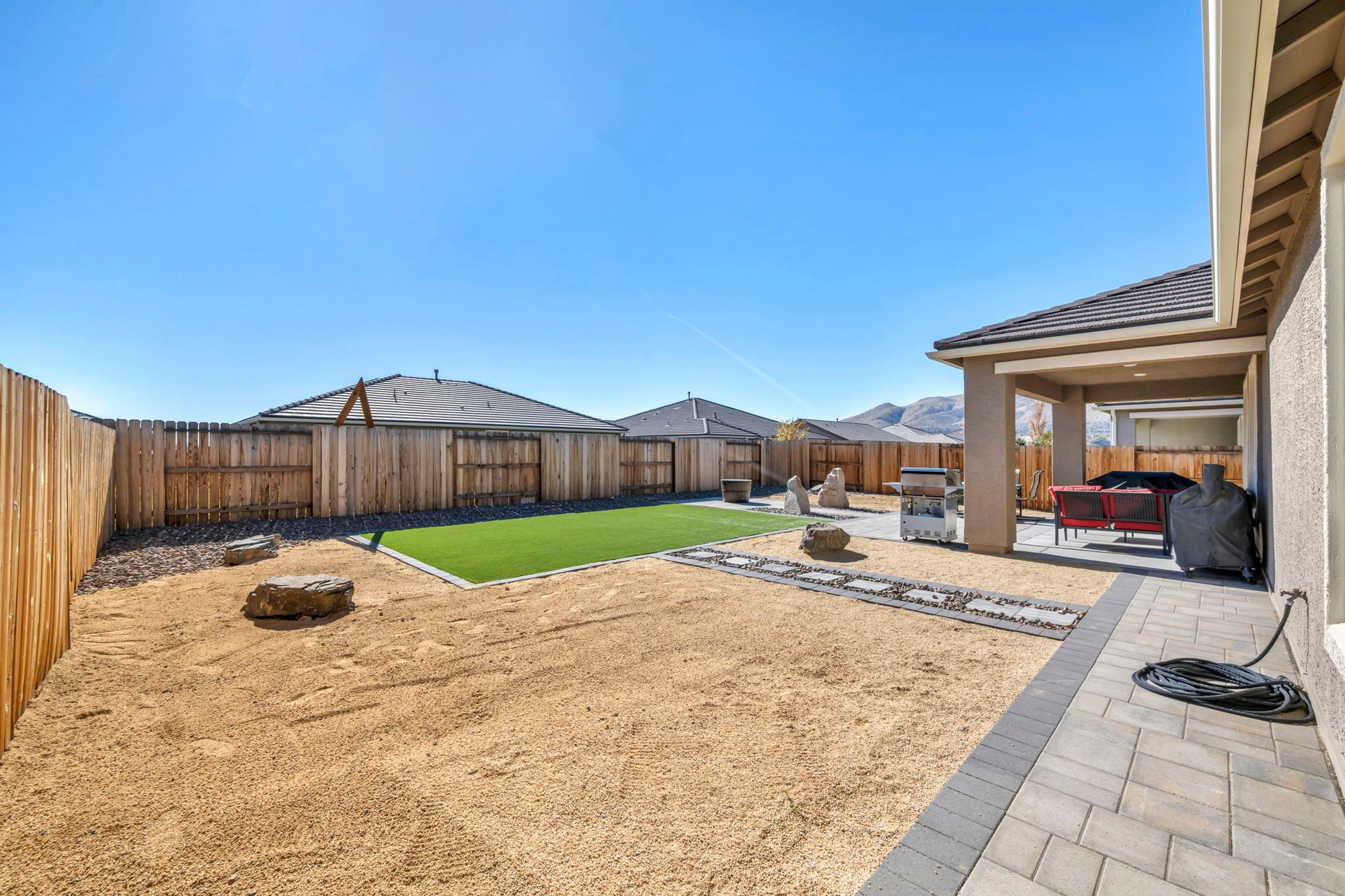 12-web-or-mls-1030-garden-pond-way