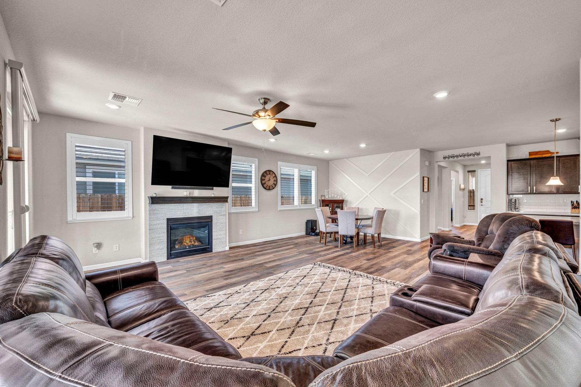 39-web-or-mls-1030-garden-pond-way