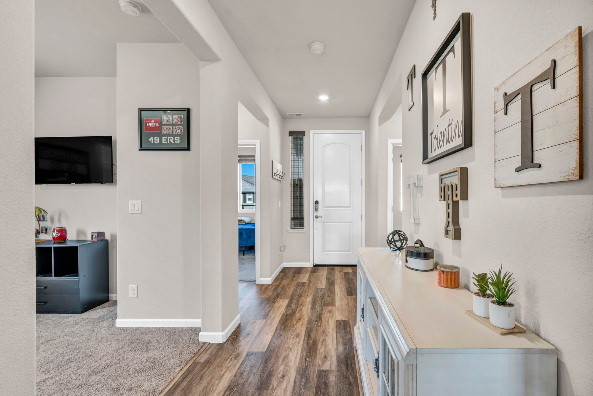 46-web-or-mls-1030-garden-pond-way