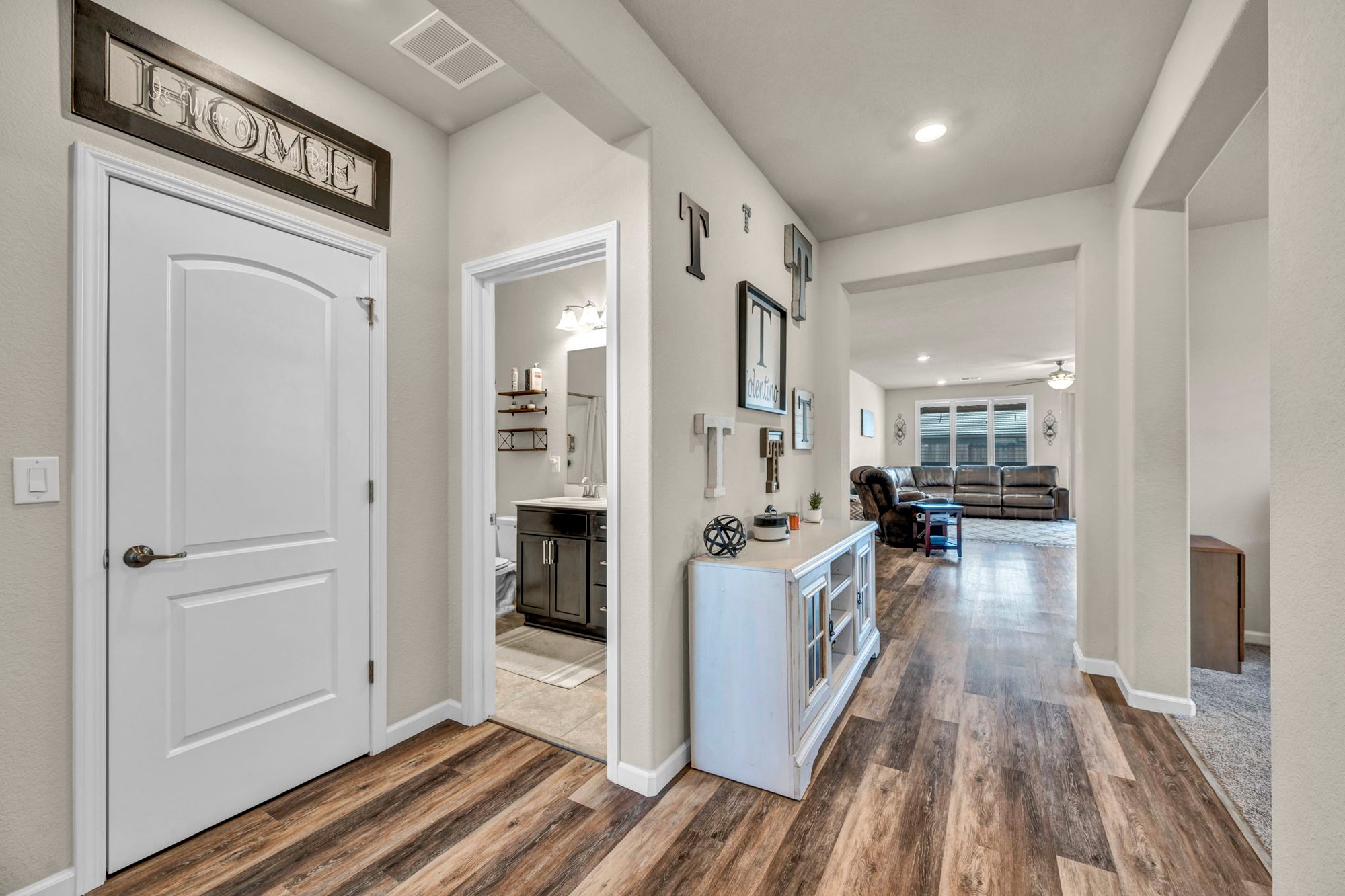 47-web-or-mls-1030-garden-pond-way