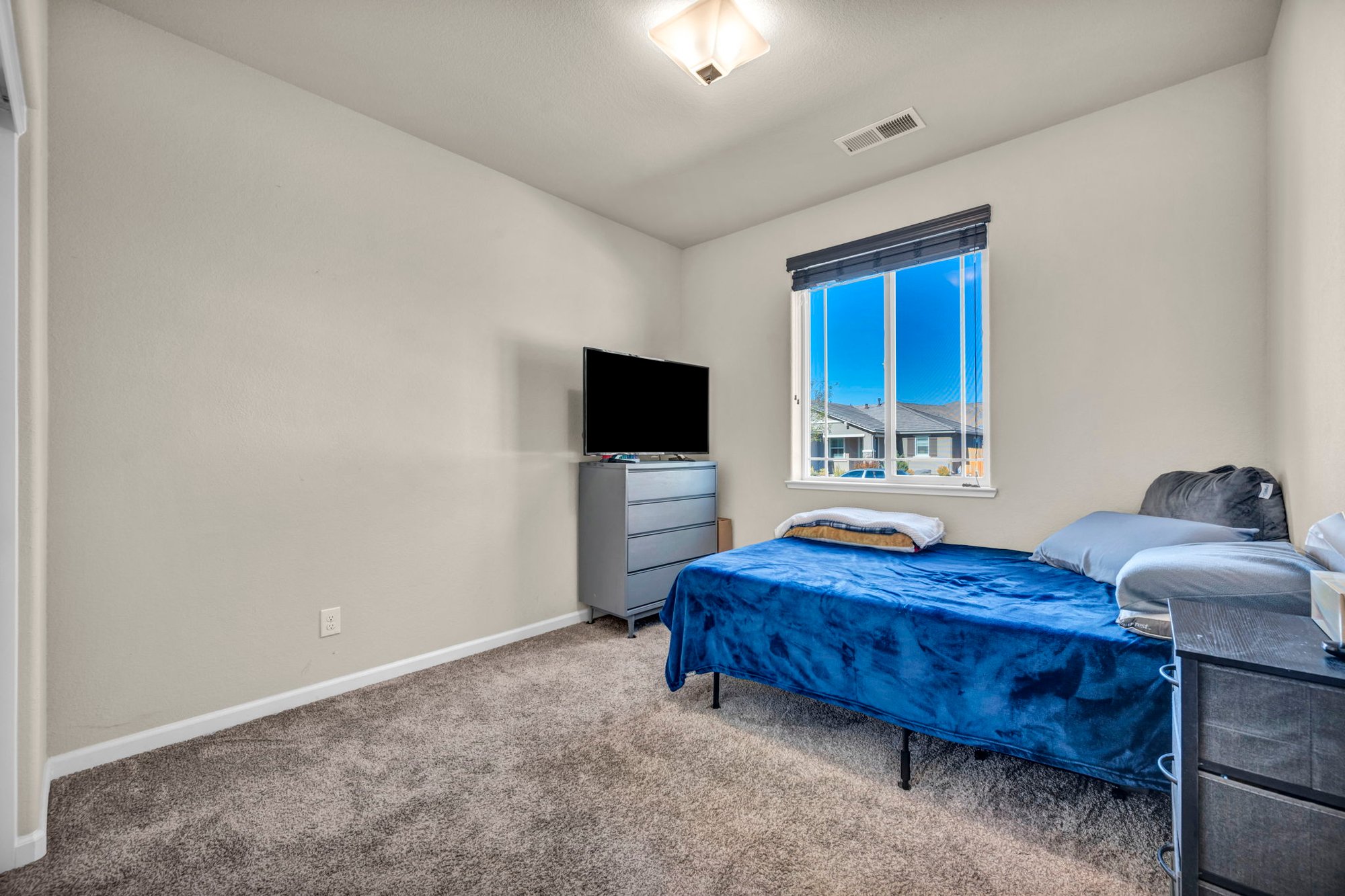 48-web-or-mls-1030-garden-pond-way