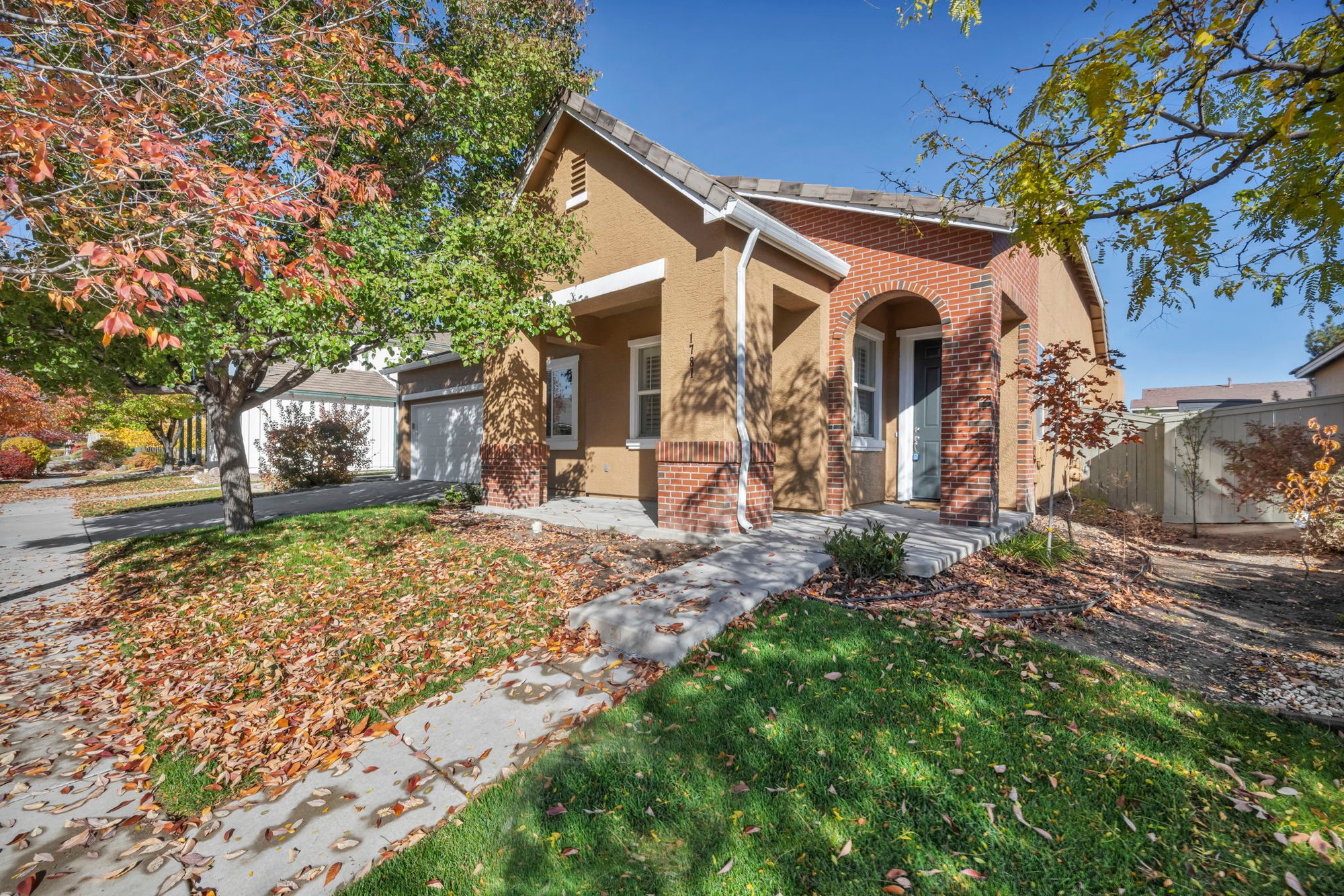 2-web-or-mls-1781-emerald-bay-dr