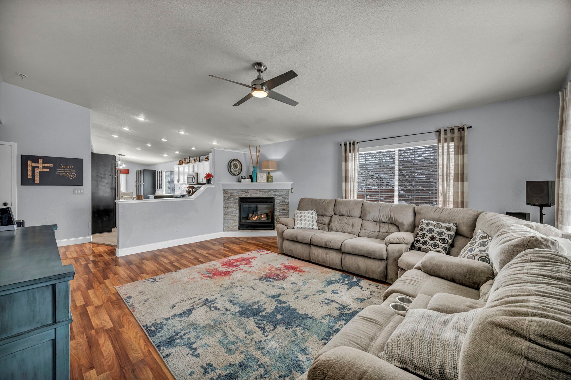 32-web-or-mls-18270-cedar-view-dr