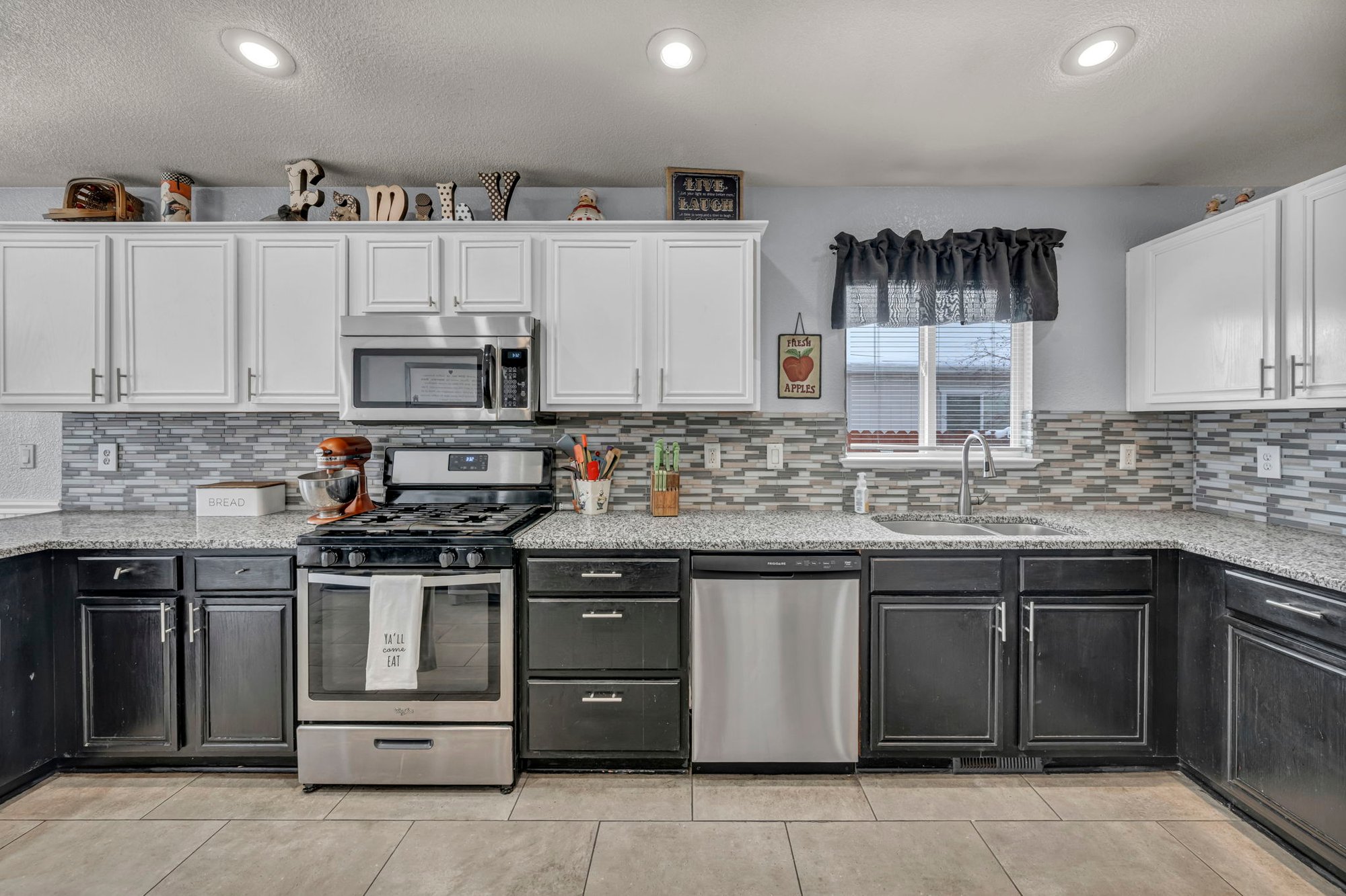 50-web-or-mls-18270-cedar-view-dr