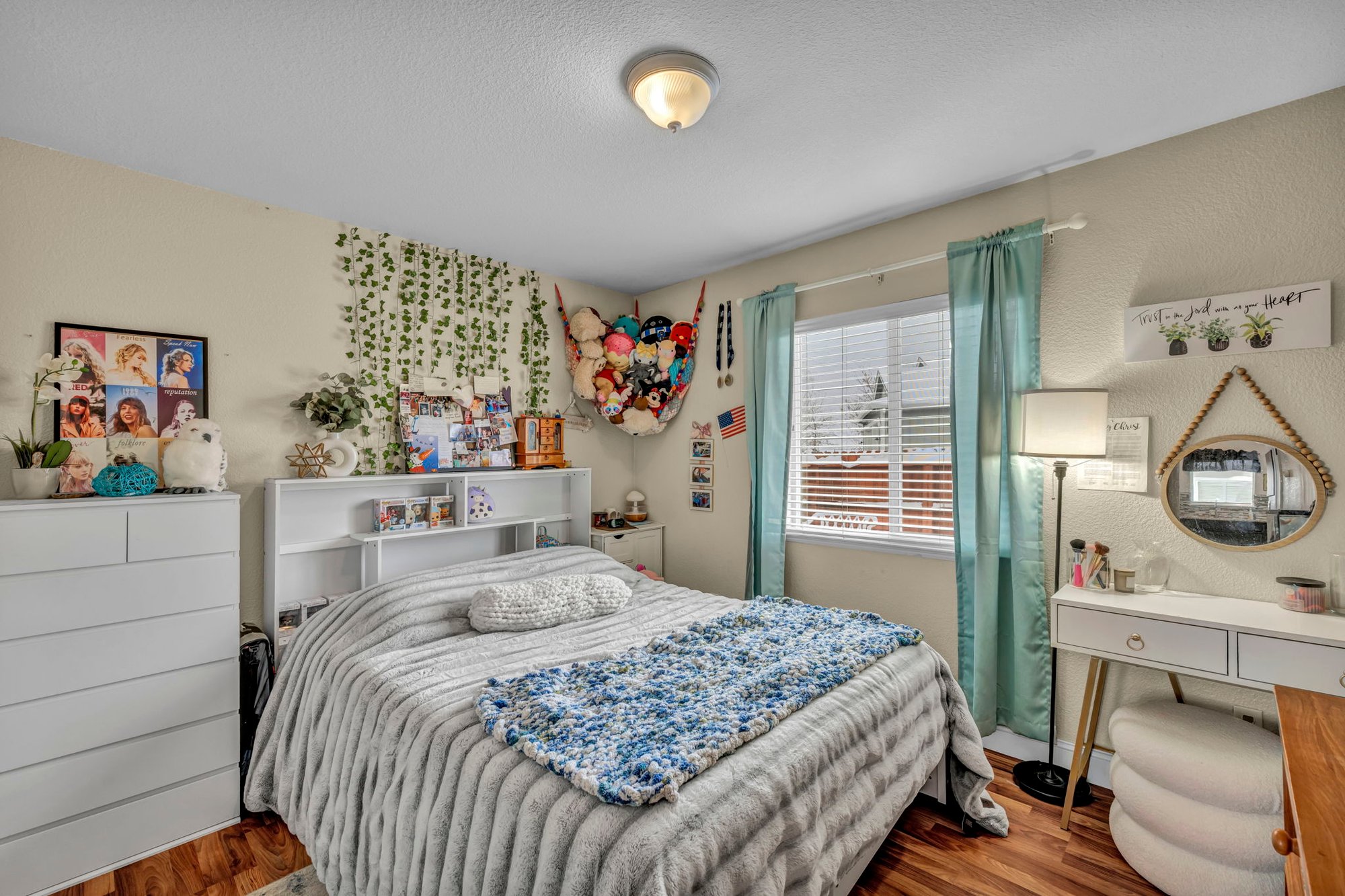 54-web-or-mls-18270-cedar-view-dr