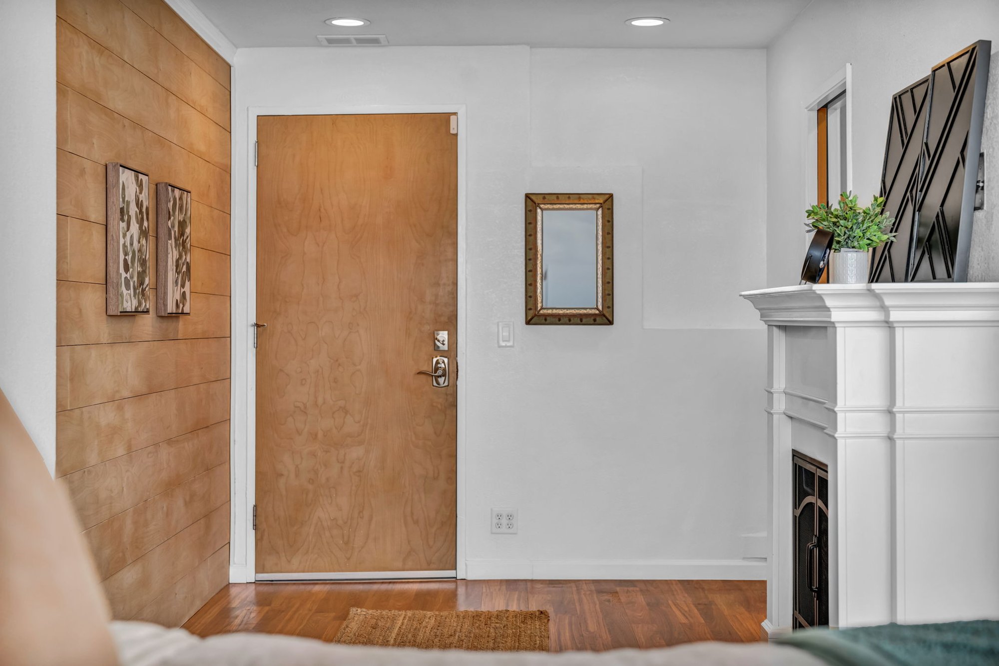 31-web-or-mls-100-n-arlington-ave-22-c