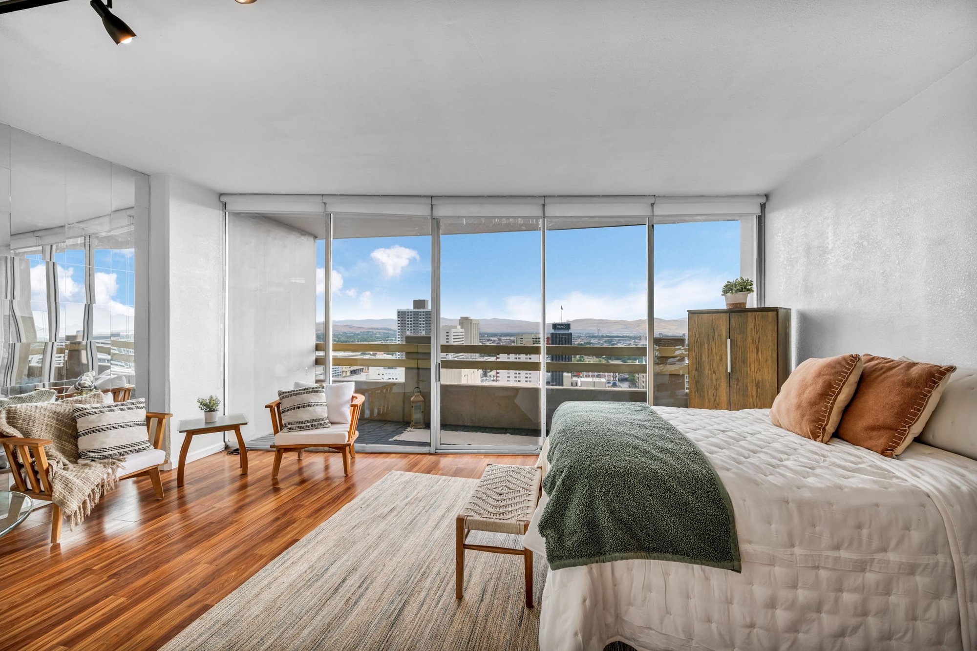 32-web-or-mls-100-n-arlington-ave-22-c