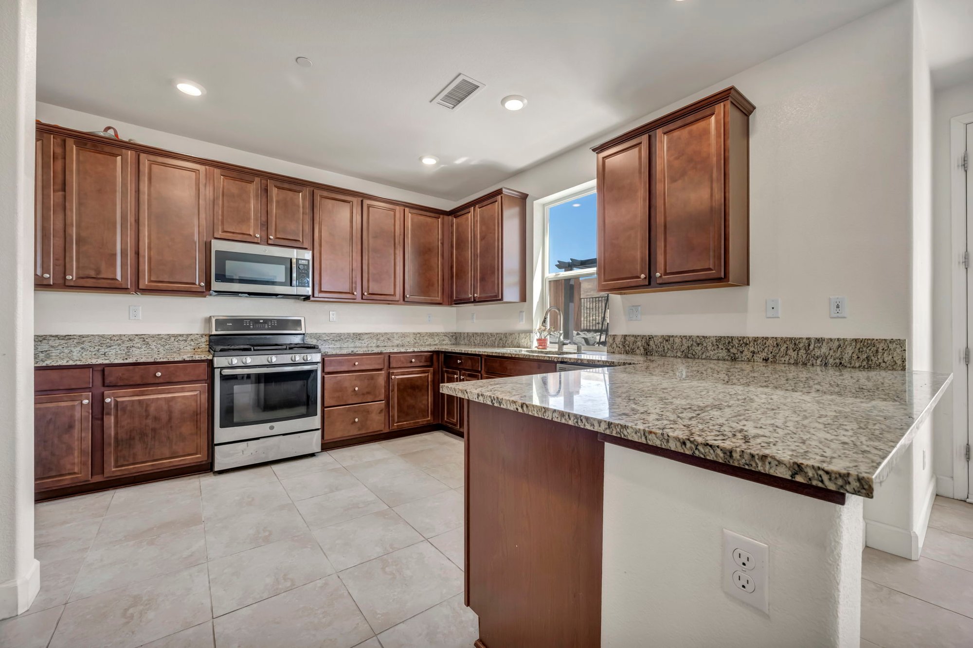 57-web-or-mls-3238-vincinato-dr