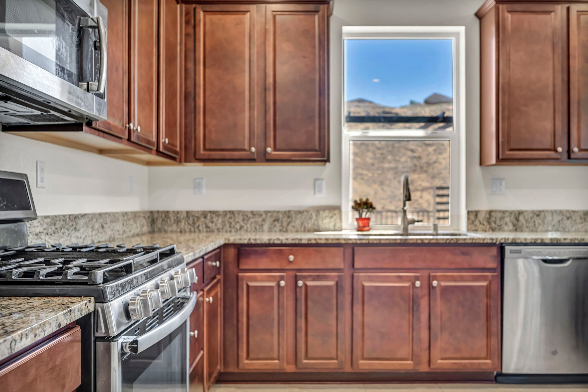 62-web-or-mls-3238-vincinato-dr