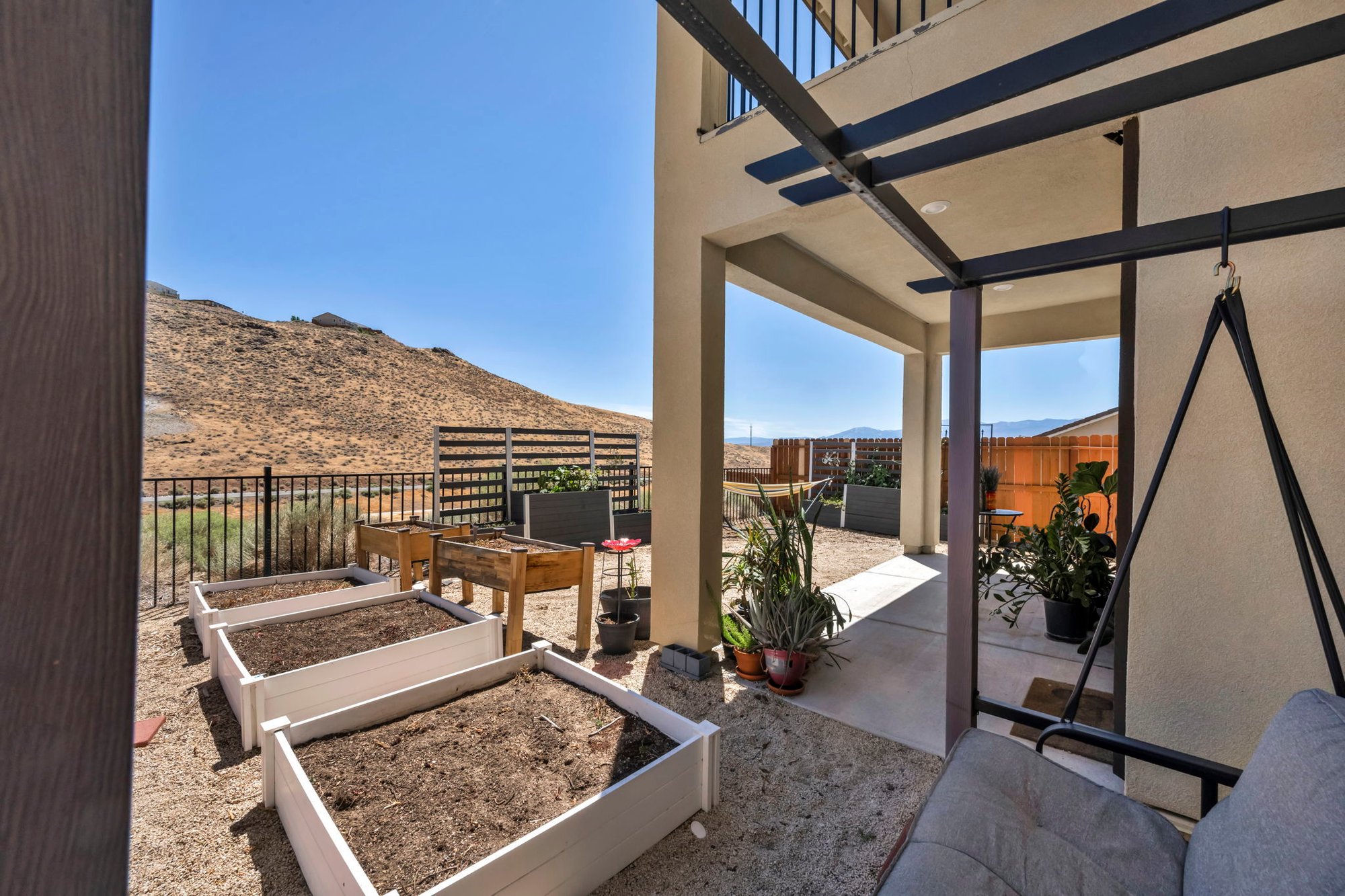 9-web-or-mls-3238-vincinato-dr