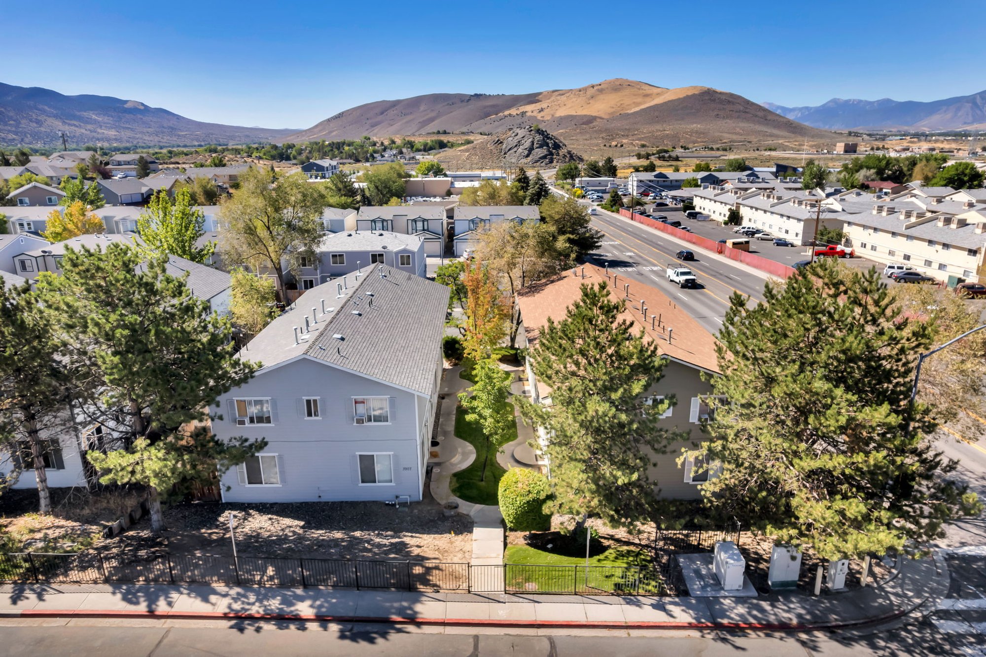 12-web-or-mls-3905-pheasant-dr