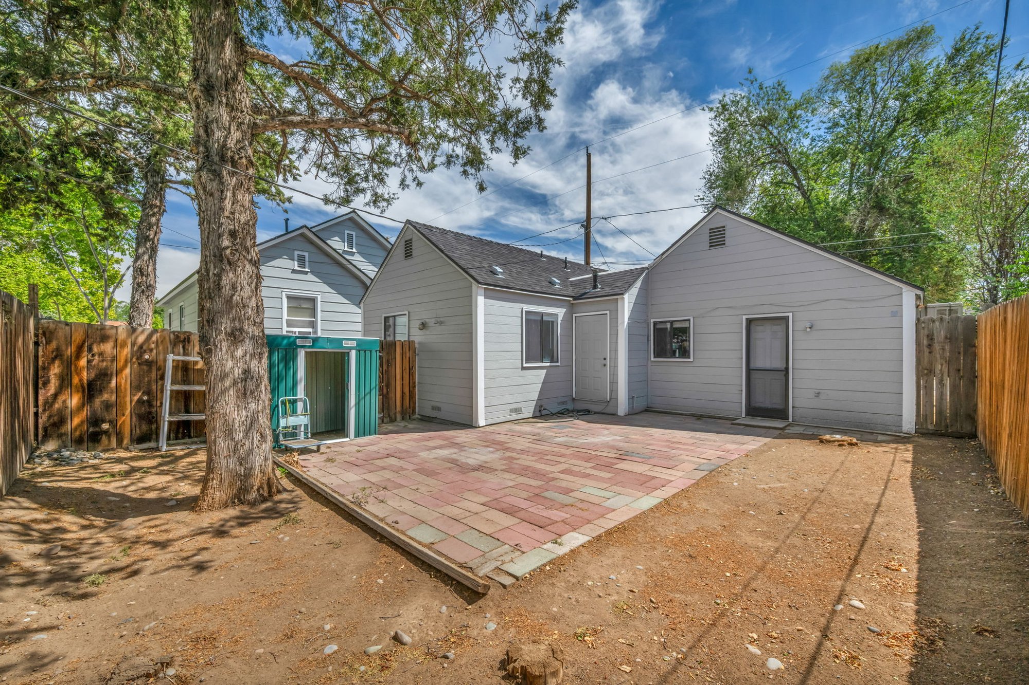 16-web-or-mls-737-16th-st