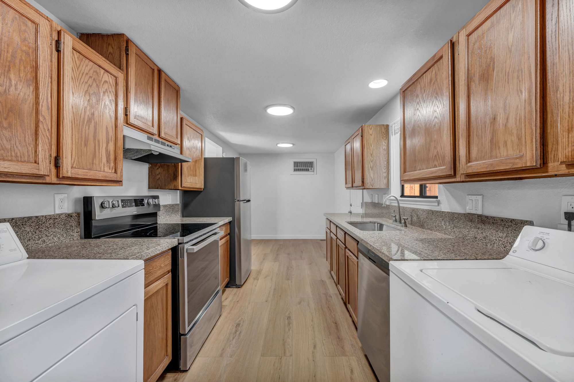 53-web-or-mls-737-16th-st